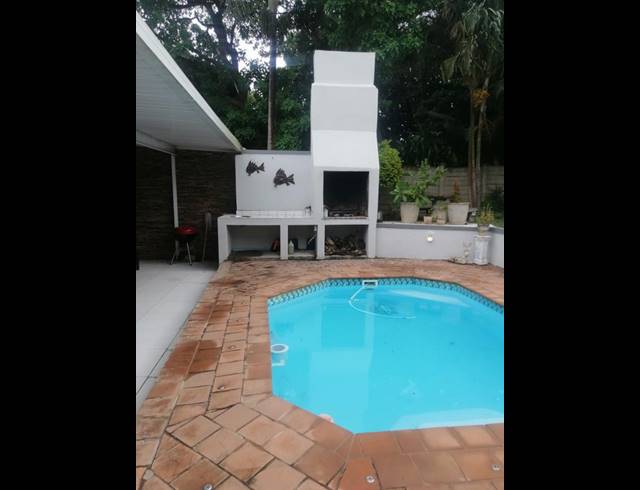 4 BEDROOM HOUSE FOR SALE IN MEER EN SEE